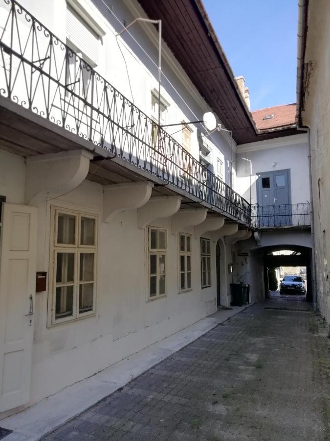 Via Tokaj Vendeghaz Apartment Satoraljaujhely Luaran gambar